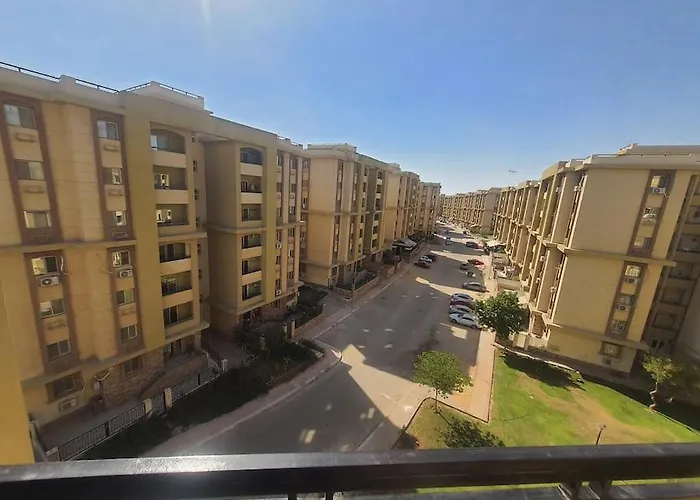 Stylish And Luxurious Apartment 2