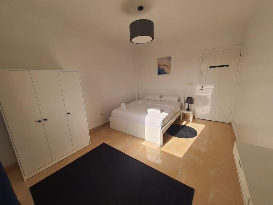 Apartment Stylish And Luxurious 2 Kairo
